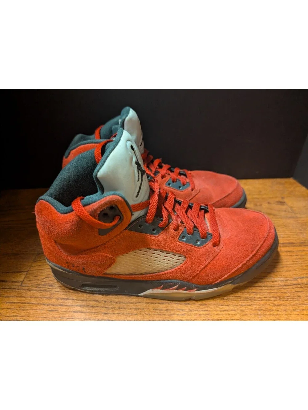 Air Jordan 5 Retro Raging Bull Varsity Red Suede Mid Top DD0587-600 Sz 9